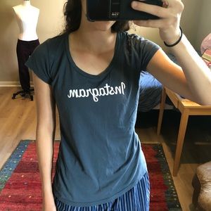 CLEAR OUT🧡 Instagram navy blue scoop neck tee